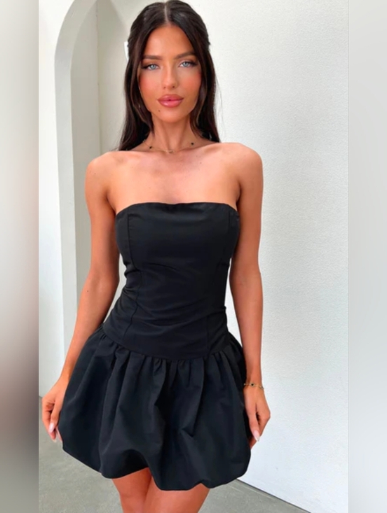 Cherry Mellow Dresses & Skirts - Women’s Black Strapless Bubble Hem Mini Dress